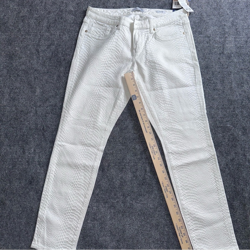 Seven7 White Textured Snake Jeans NWT